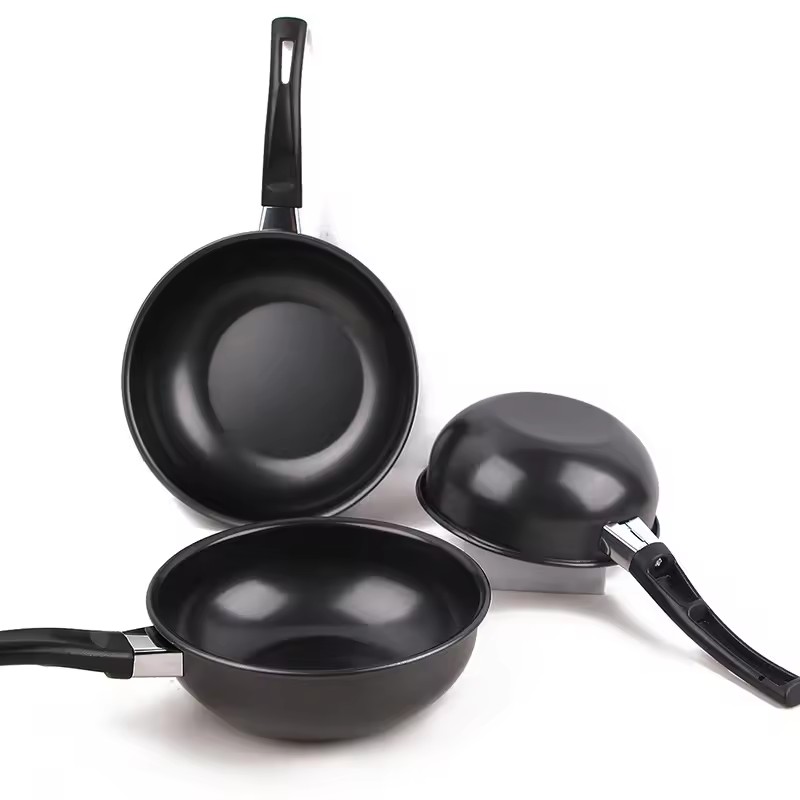 Mini melk non-stick soeppan huishoudelijke stoofpot Koreaanse stijl instant noedels inductie kookplaat geraffineerde ijzeren babyvoeding pot